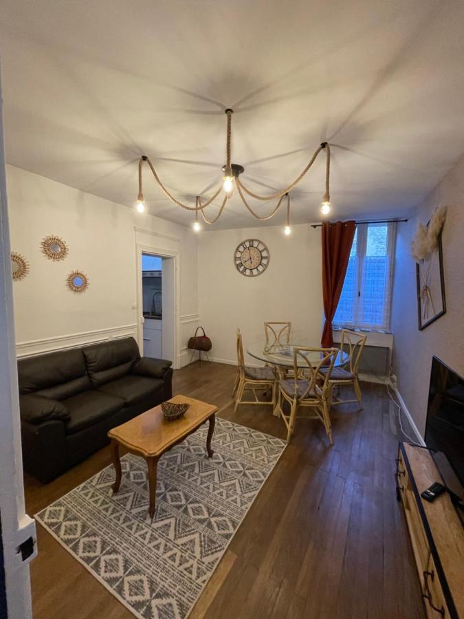 Apartamento Gite Les Domaines Avallon Exterior foto