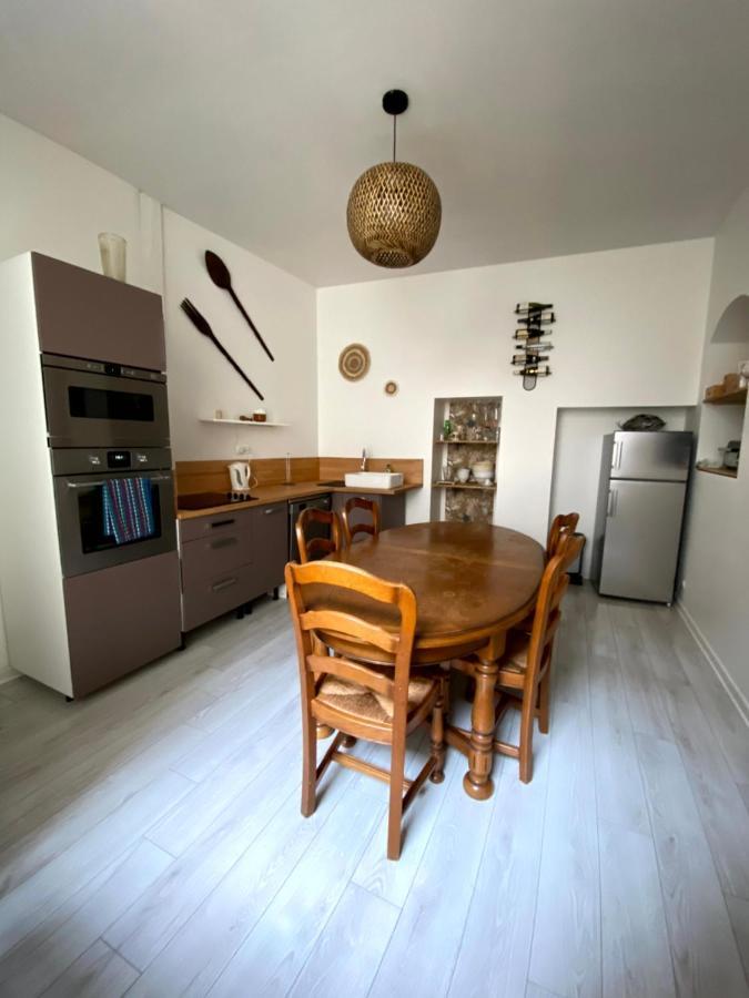 Apartamento Gite Les Domaines Avallon Exterior foto